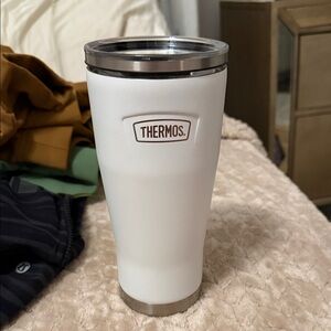 Thermos White Insulated Tumbler 24 oz